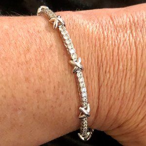 14K White Gold X&O Bar Link Tennis Bracelet